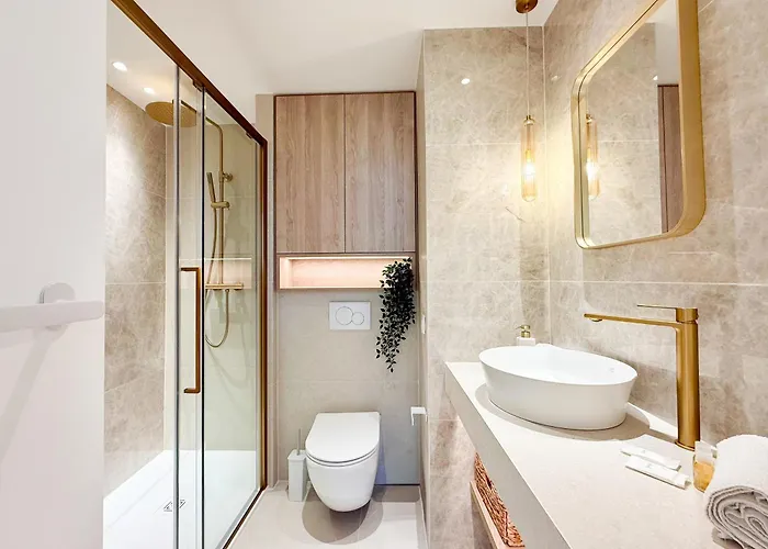 The Cosy Clemenceau