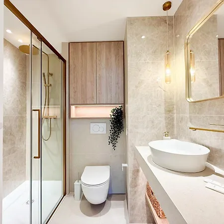 The Cosy Clemenceau